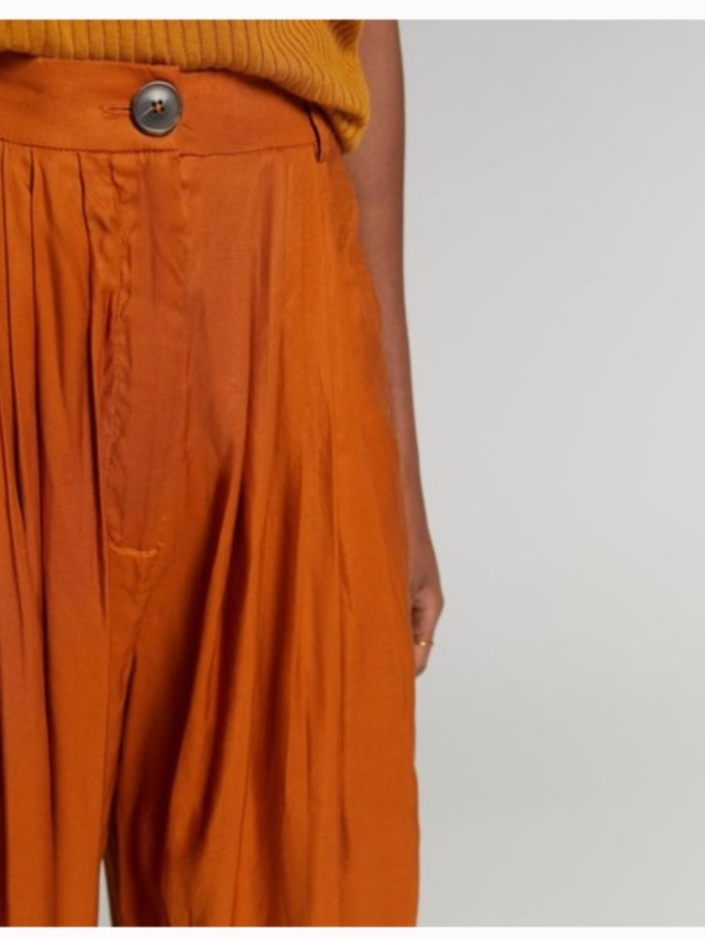 Anthropologie Astrid Pleated Harem Pants - Picture 3 of 16